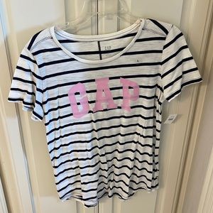 GAP T-shirt!